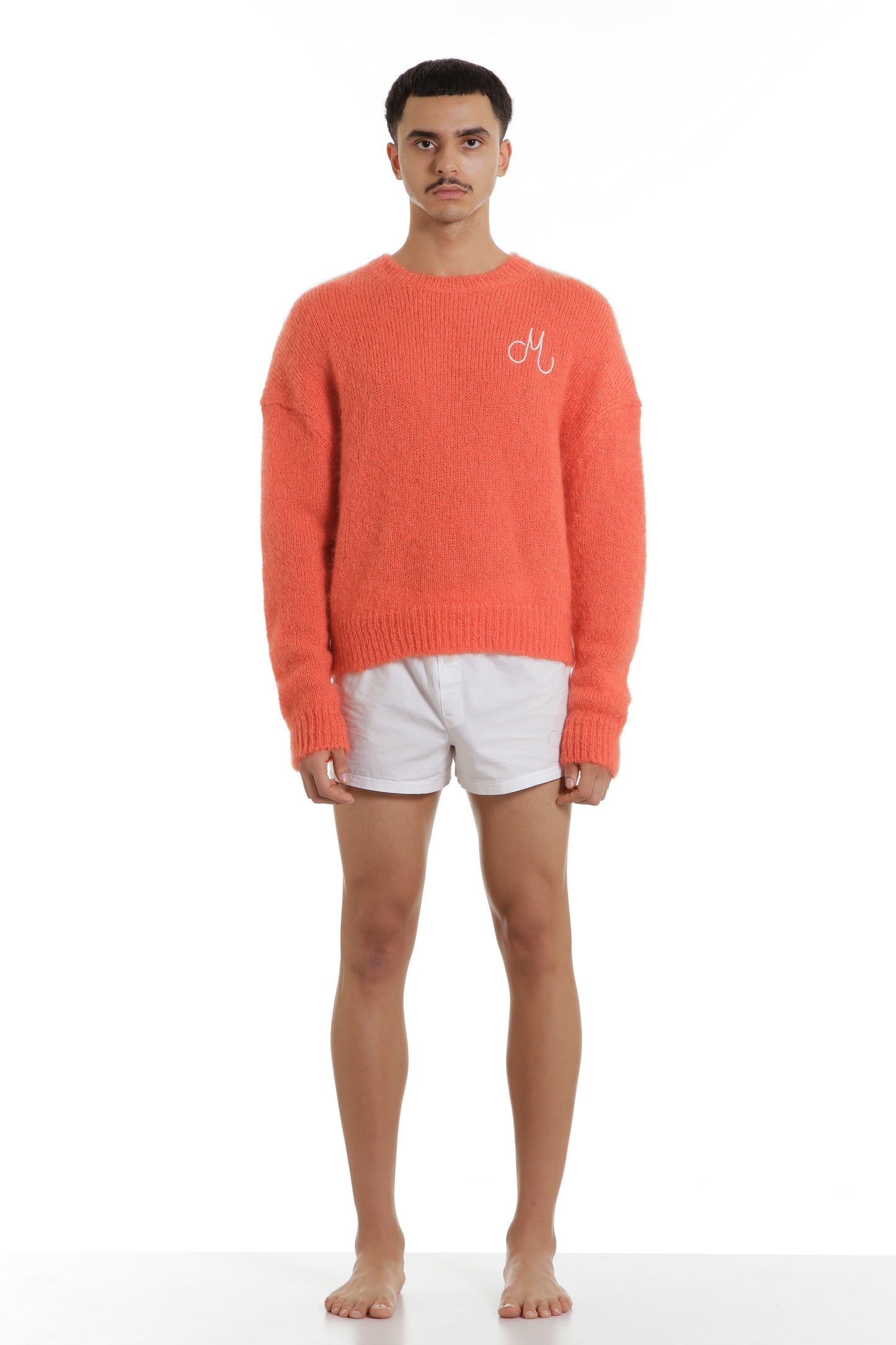 Pull mohair orange brodé